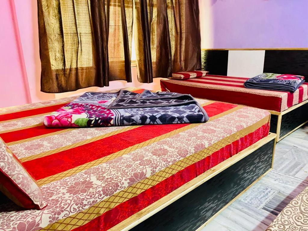 הרידוואר Hotel Hari Ganga - Harkipauri Road מראה חיצוני תמונה